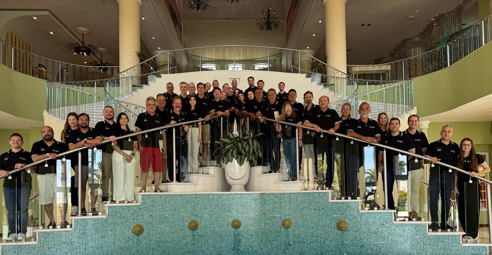 Presidente do Grupo Zucatelli participa de encontro de concessionárias Fiat na Jamaica